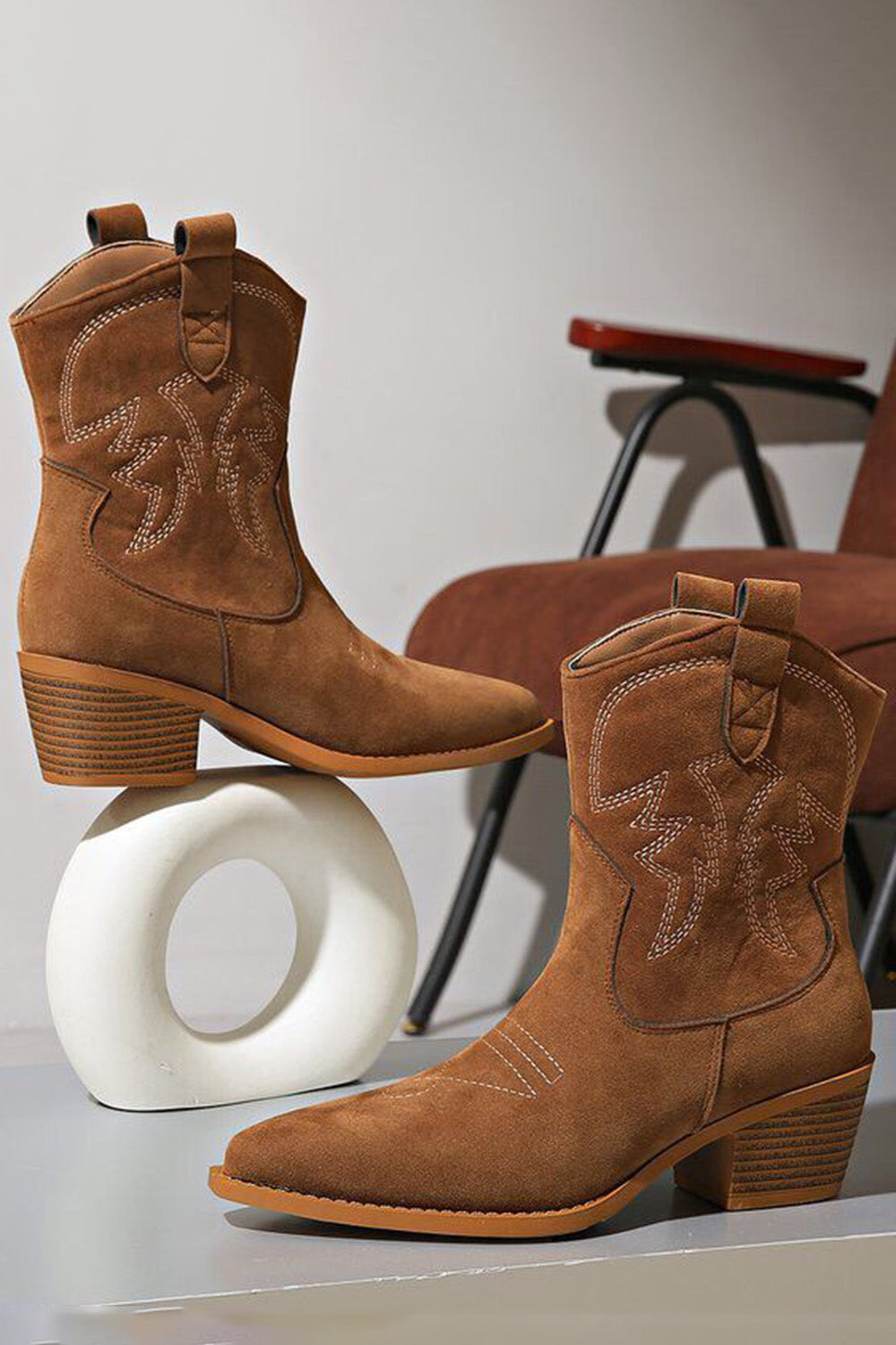 Vintage Brown Western Style Chunky Heels Pointed Toe Boots