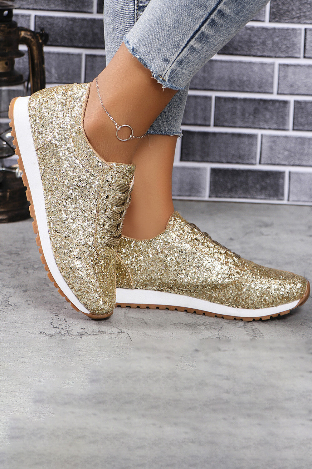 Casual Fashion Sequins Glitter Lace Up Running Shoes Sneakers