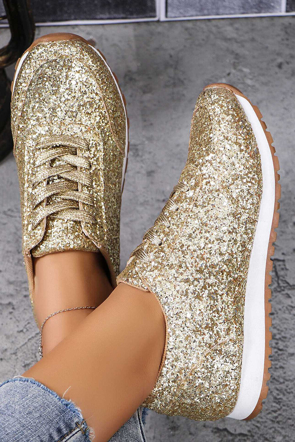 Casual Fashion Sequins Glitter Lace Up Running Shoes Sneakers