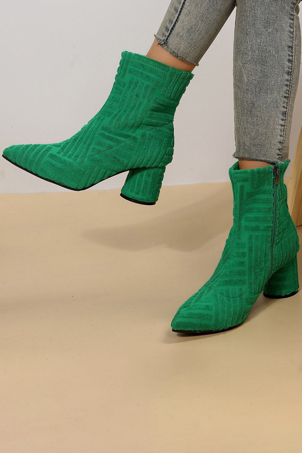Daily Textured Pointy Toe Side Zipper Chunky Heel Ankle Boots