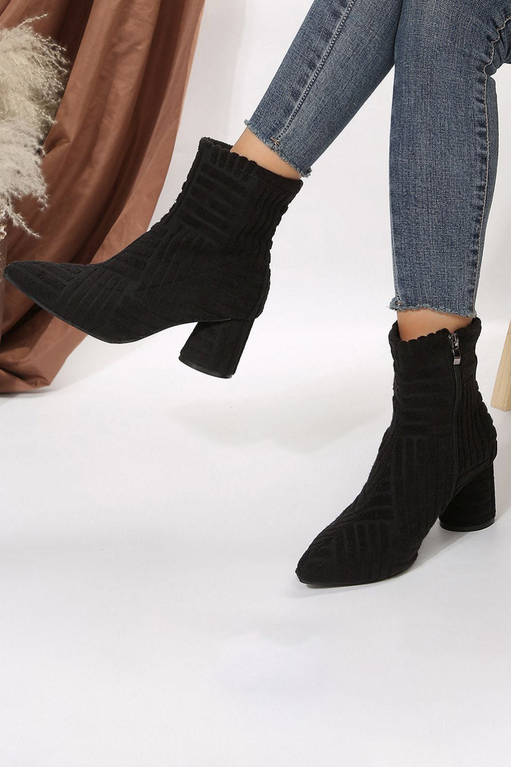 Daily Textured Pointy Toe Side Zipper Chunky Heel Ankle Boots