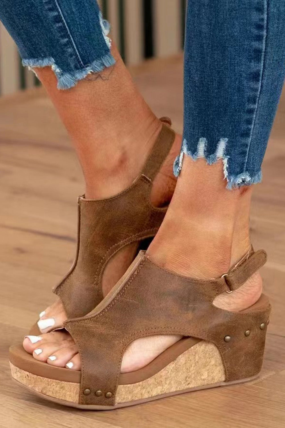 Casual Fish Mouth Buckle Wedge Heel Rivet Sandals