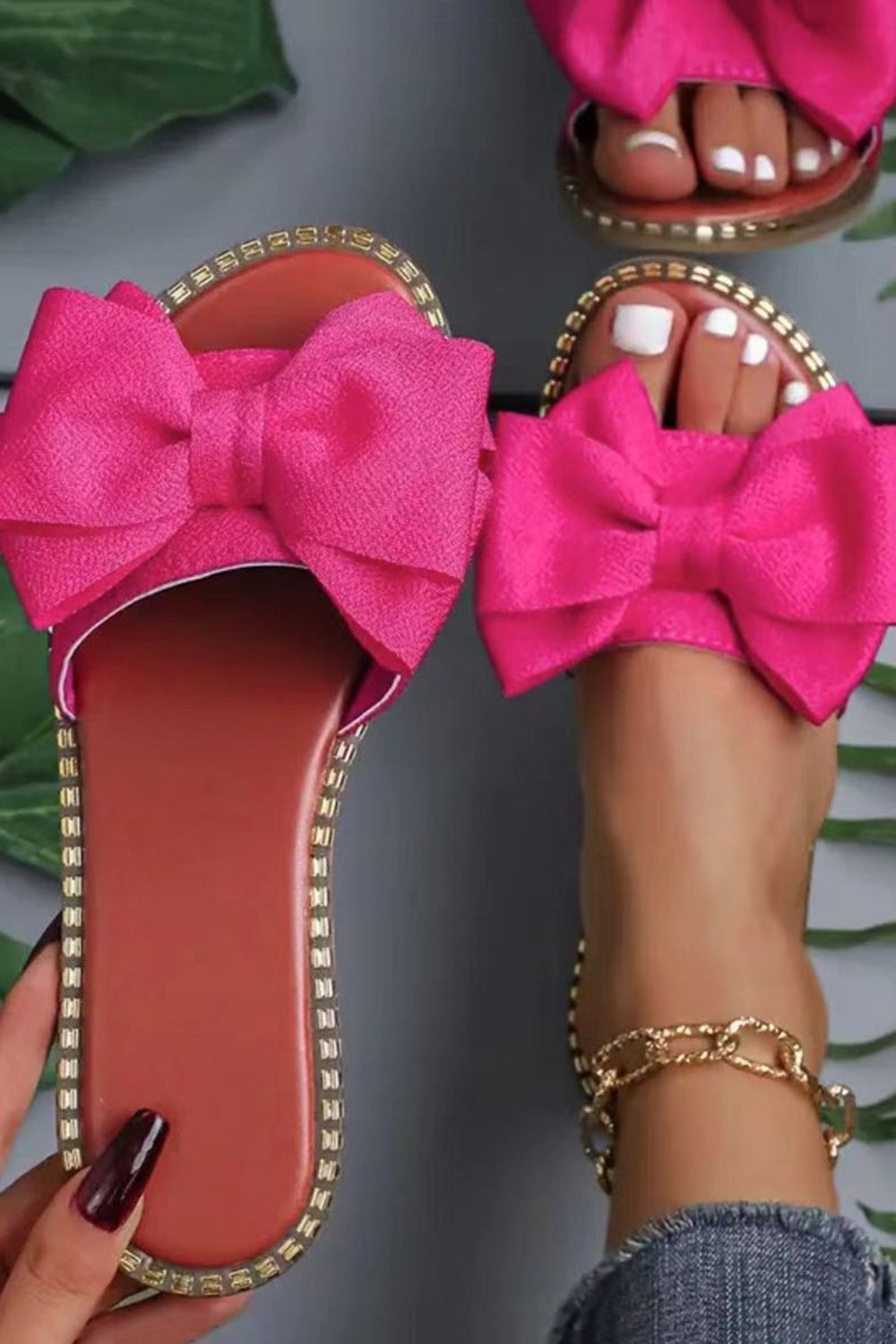 Fashion Rhinestone Bow Decor Round Toe Slippers
