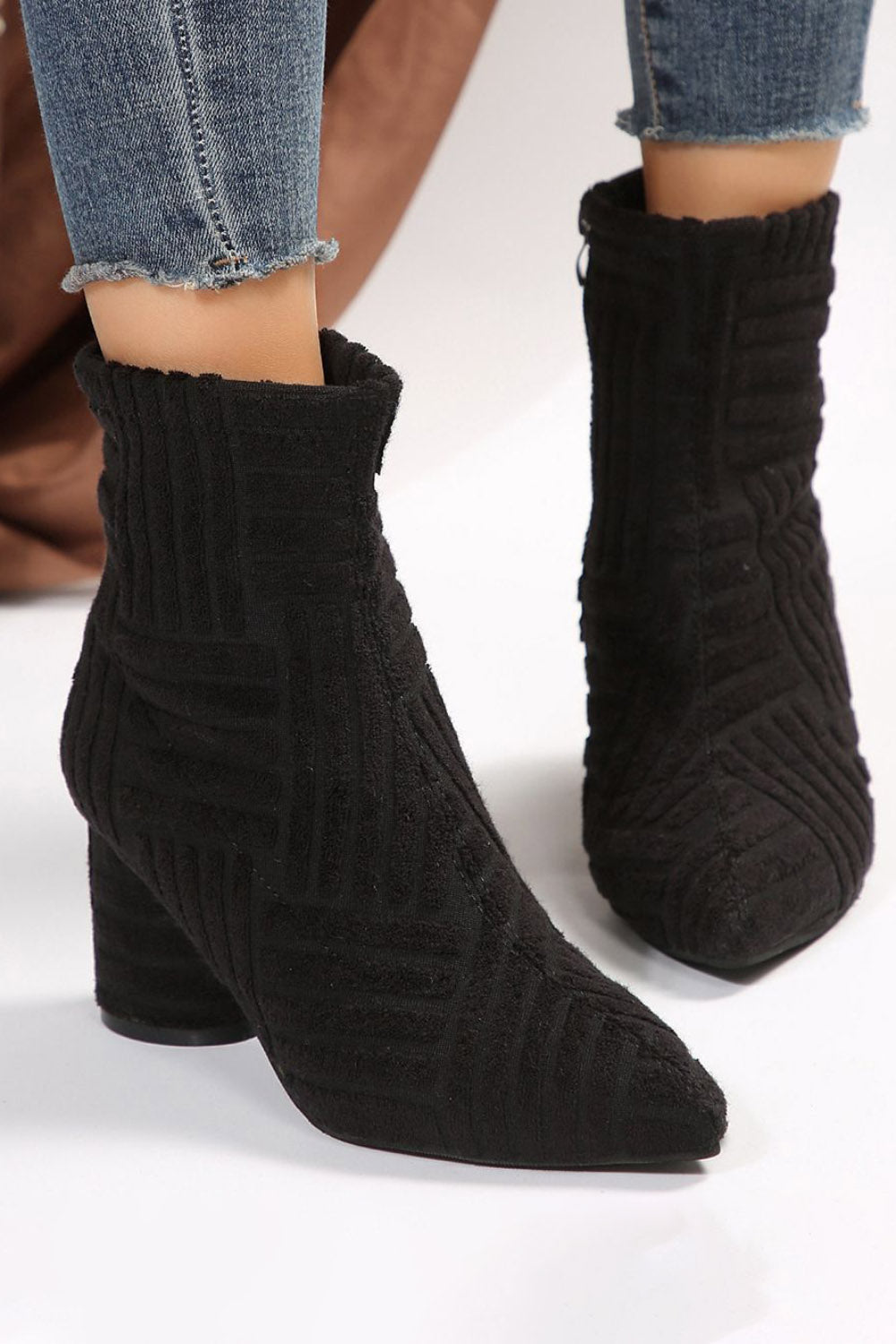 Daily Textured Pointy Toe Side Zipper Chunky Heel Ankle Boots